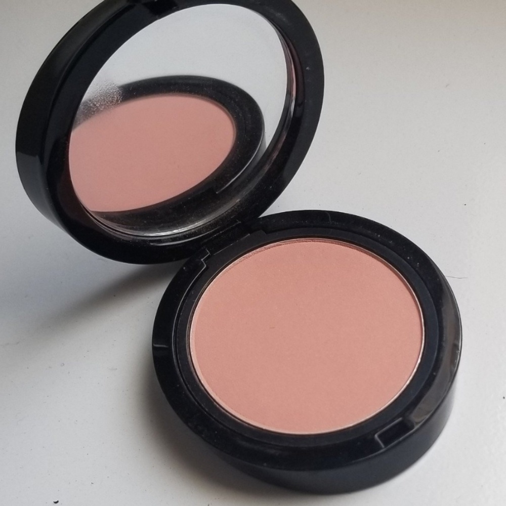 Giorgio Armani Blush in shade 502